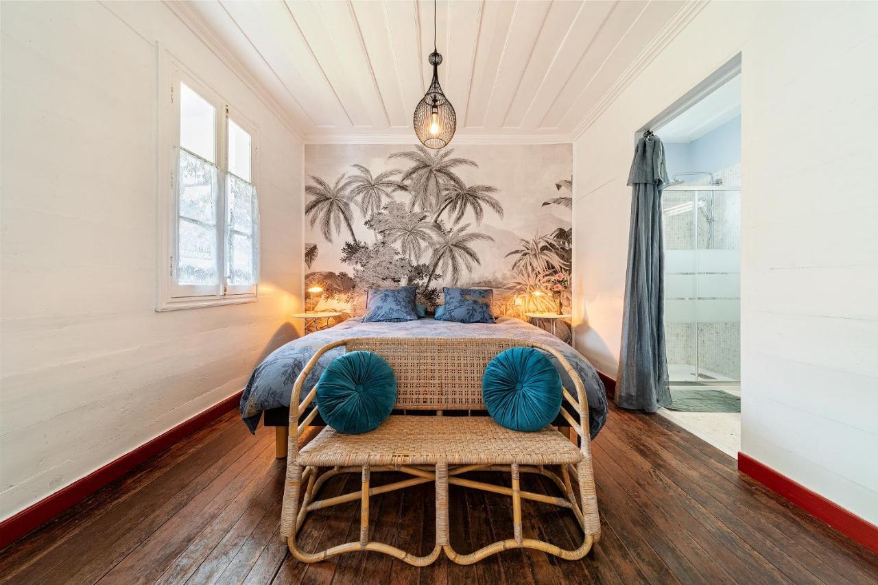 La Villa Blanche, Hell-Bourg 萨拉济 外观 照片